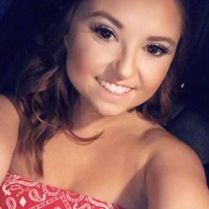 Meet your Posher, Marcela